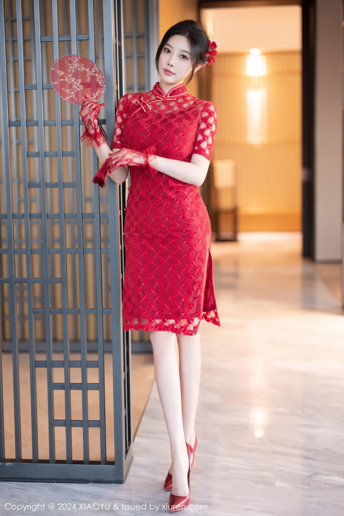 秀人集.com_[XiaoYu画语界]Vol.1184_女神杨晨晨Yome红色中式婚服露性感红色蕾丝内衣完美诱惑写真82P