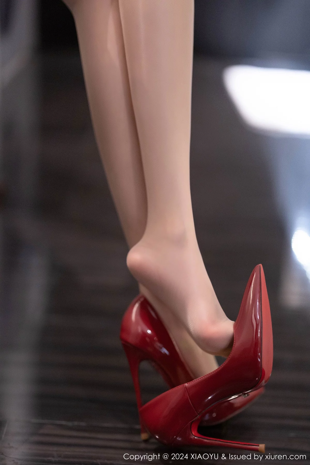 秀人集.com_[XiaoYu画语界]Vol.1184_女神杨晨晨Yome红色中式婚服露性感红色蕾丝内衣完美诱惑写真82P