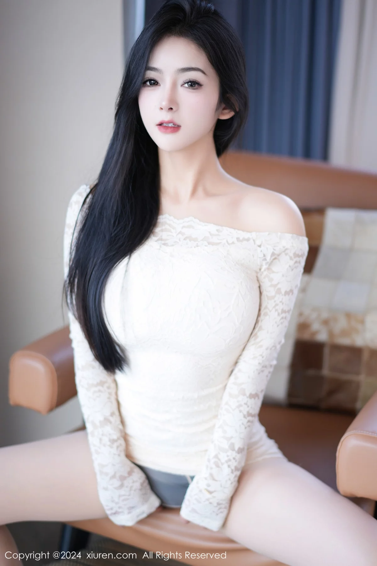秀人集.com_[XiuRen秀人网]No.7954_模特谭小灵性感白色服饰配超薄肉丝半撩秀丰腴身姿撩人诱惑写真79P
