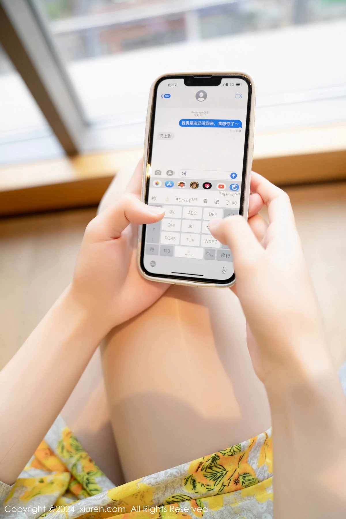 秀人集.com_[XiuRen秀人网]No.7981_模特利世情节拍摄性感黄色连衣裙露白色蕾丝内衣完美诱惑写真99P