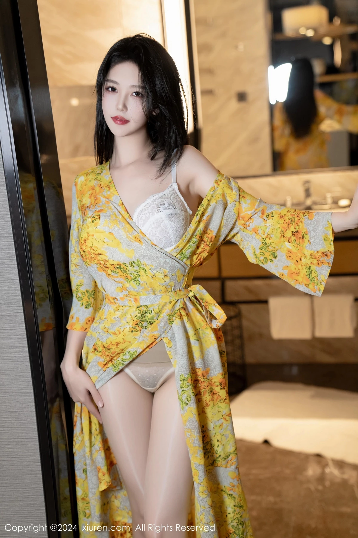 秀人集.com_[XiuRen秀人网]No.7981_模特利世情节拍摄性感黄色连衣裙露白色蕾丝内衣完美诱惑写真99P