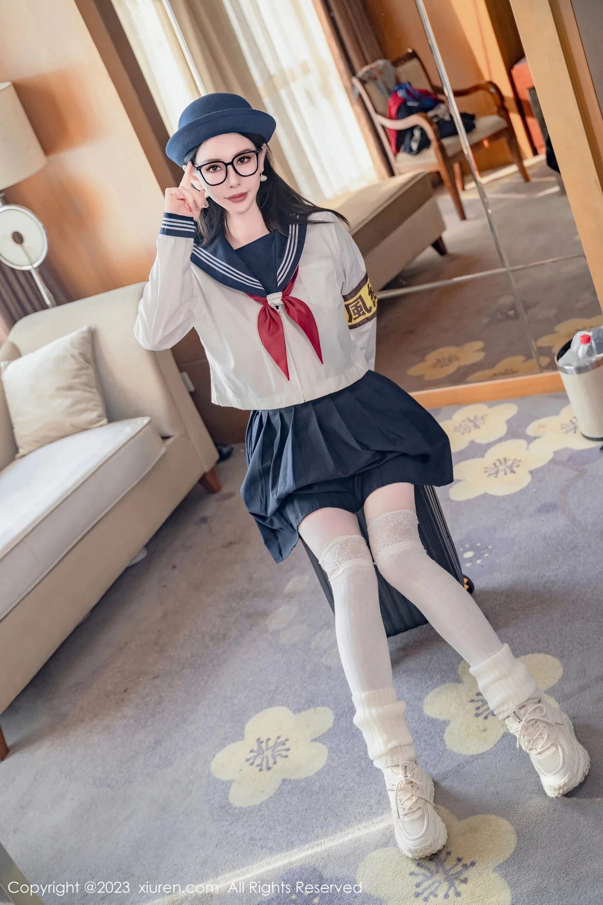 秀人集.com_[XiuRen秀人网]No.7839_新人模特悦悦姐性感JK制服露风纪内衣秀丰满身材撩人诱惑写真75P