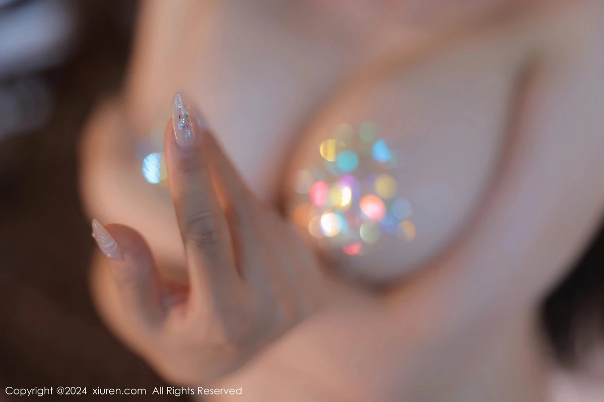 秀人集.com_[XiuRen秀人网]No.7986_模特田冰冰性感轻透情趣内衣半脱秀豪乳宝石遮点惹火诱惑写真70P