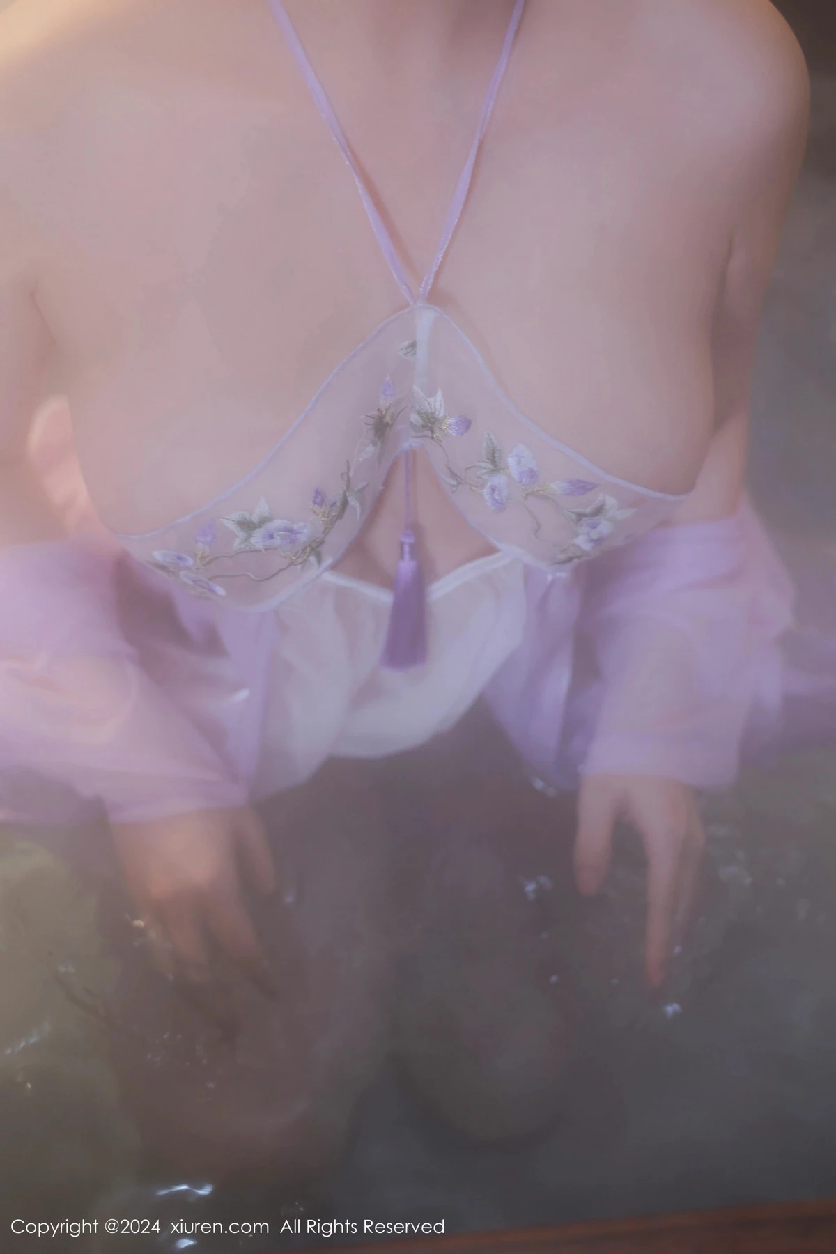 秀人集.com_[XiuRen秀人网]No.8059_模特豆瓣酱性感轻透紫色古装服饰透视秀惹火身材极致诱惑写真80P