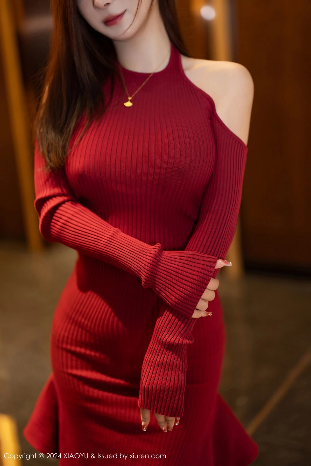 秀人集.com_[XiaoYu画语界]Vol.1198_模特小蛮妖Yummy红色吊带裙露性感红色蕾丝内衣惹火诱惑写真82P