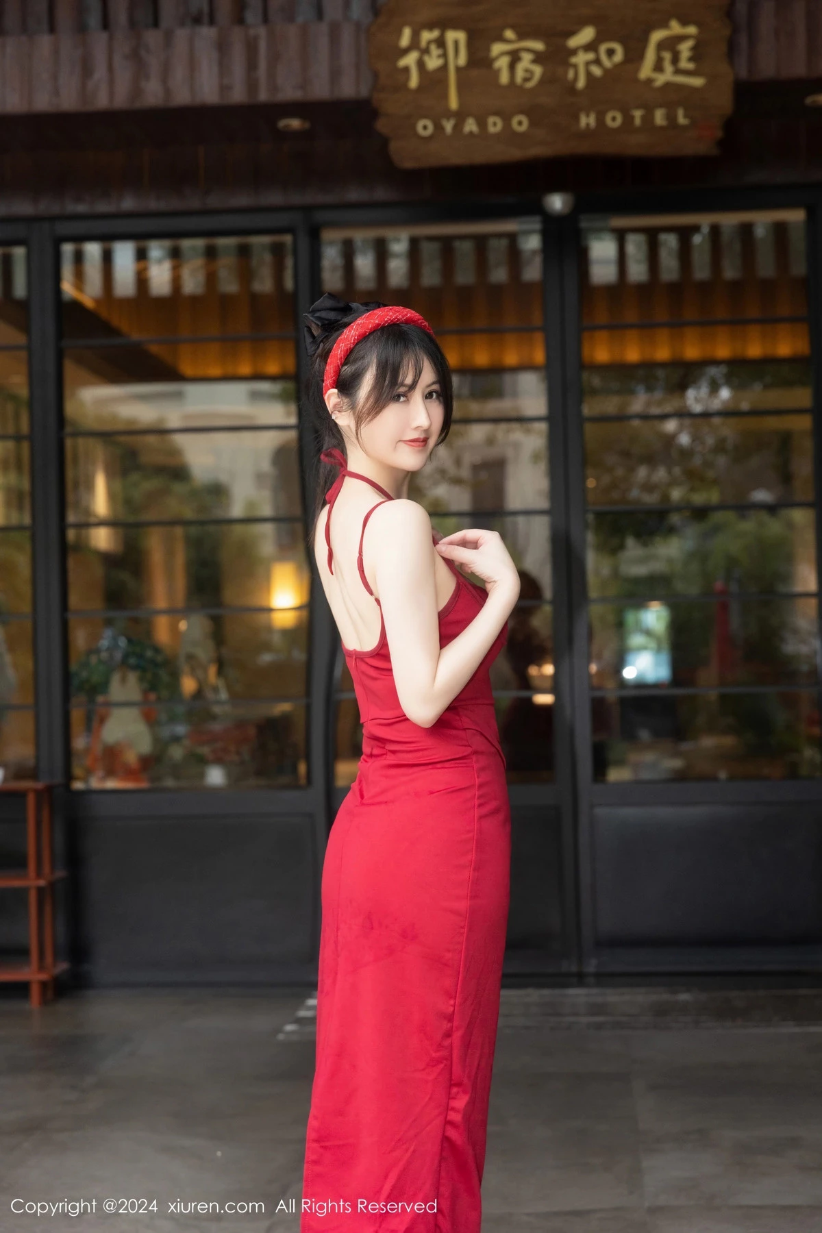 秀人集.com_[XiuRen秀人网]No.8078_模特诗诗kiki新年主题性感红色情趣短裙配黑丝吊袜迷人诱惑写真78P