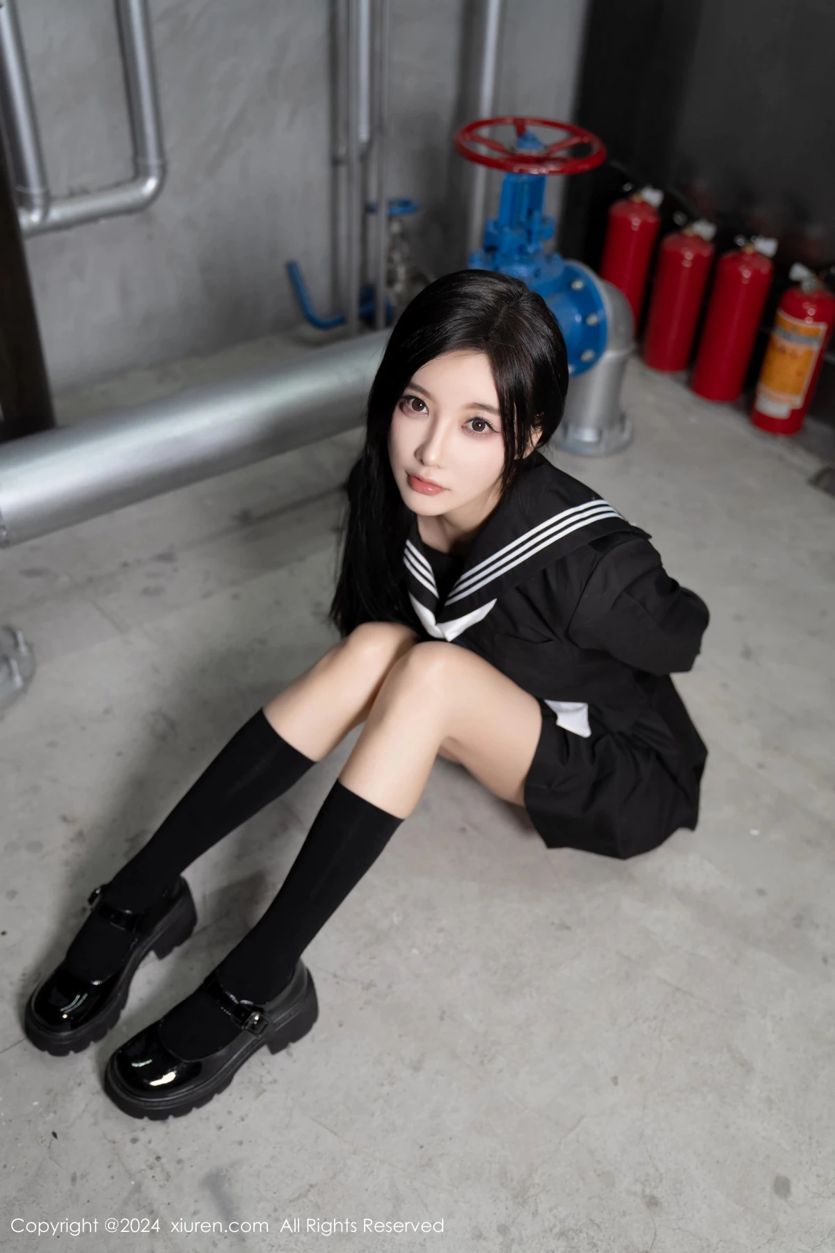 秀人集.com_[XiuRen秀人网]No.8080_女神杨晨晨Yome性感黑色制服露黄色内衣秀丰腴身材完美诱惑写真90P