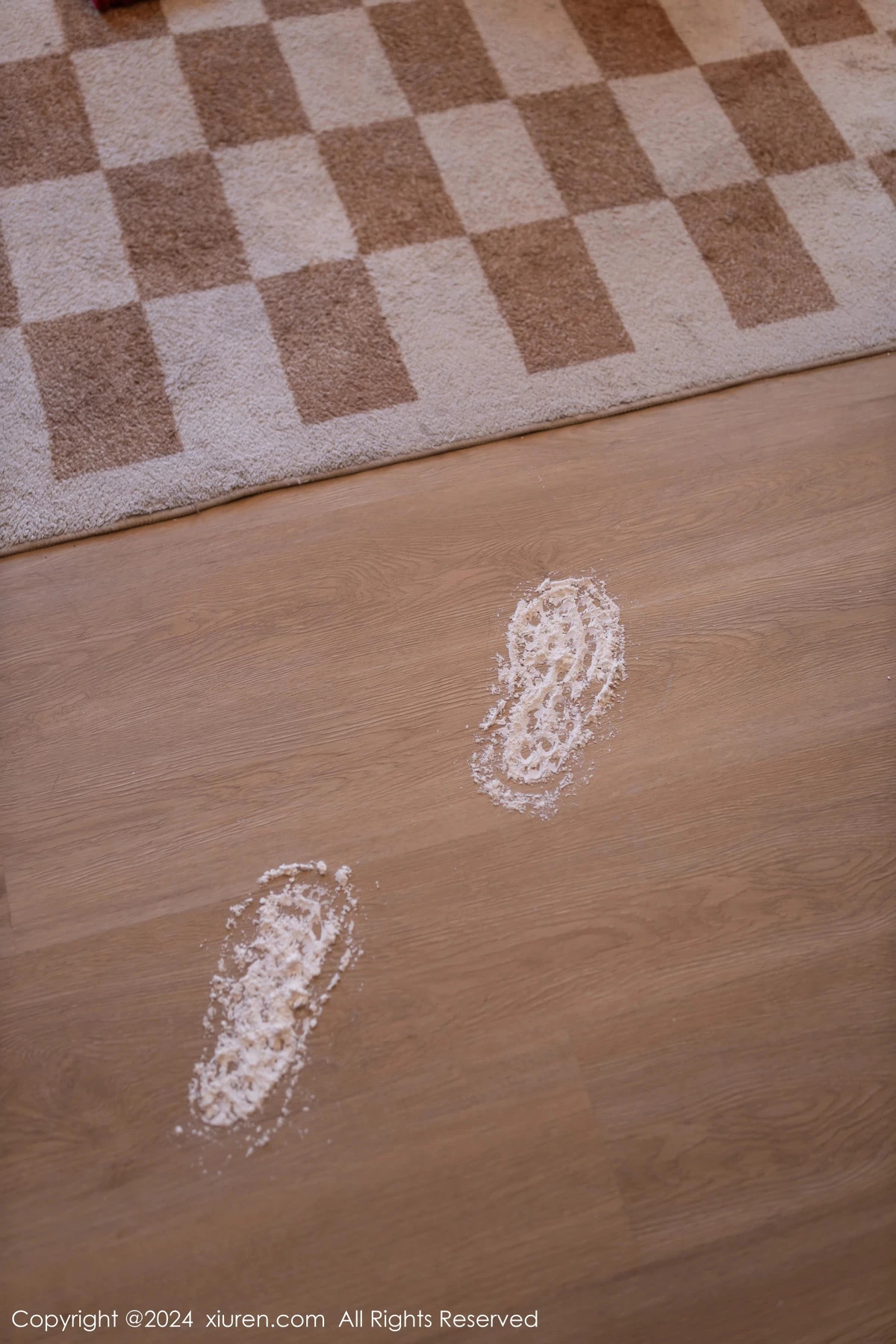 秀人集.com_[XiuRen秀人网]No.8098_模特幼幼贺新春主题性感红色吊带短裙秀完美身材迷人诱惑写真82P