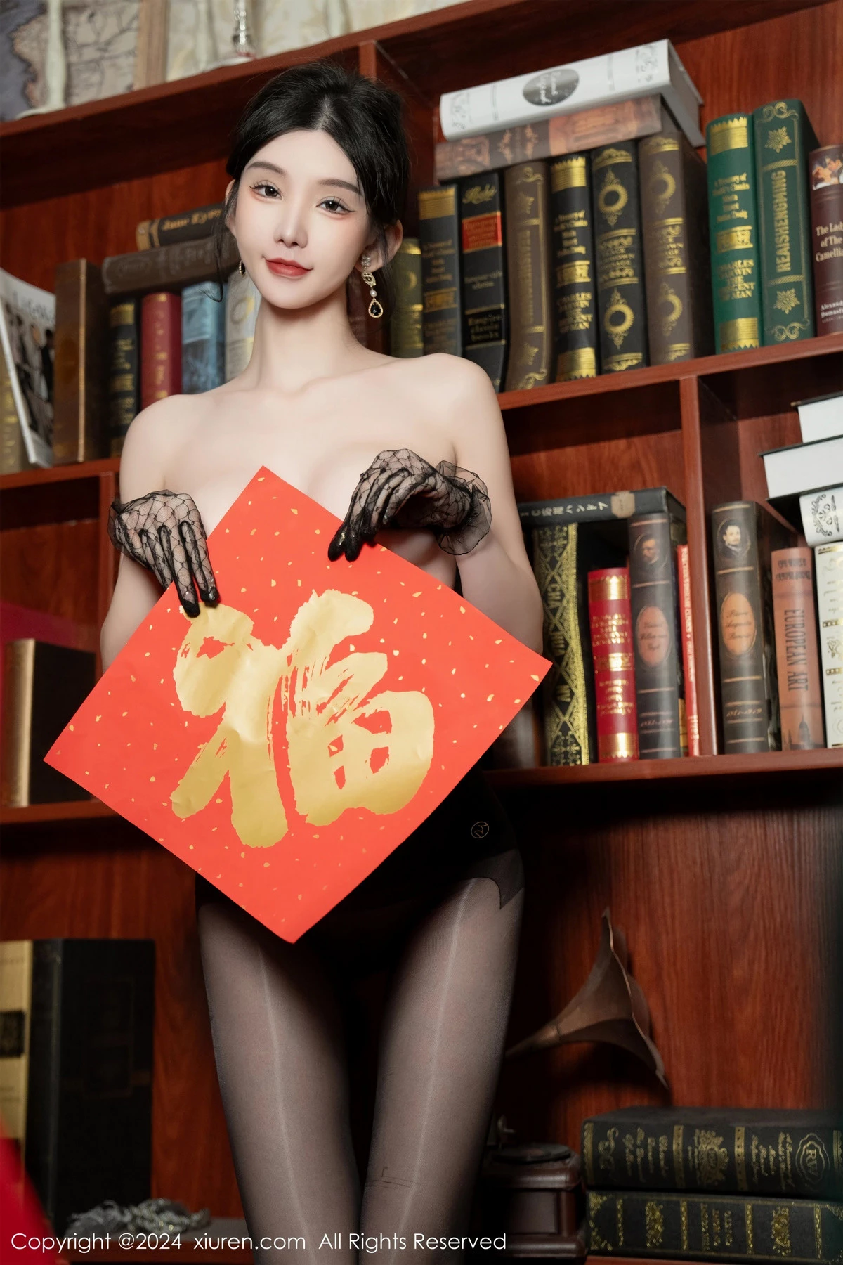 秀人集.com_[XiuRen秀人网]No.8097_女神周于希Sally荷官角色扮演红色露肩服饰配无内黑丝诱惑写真106P