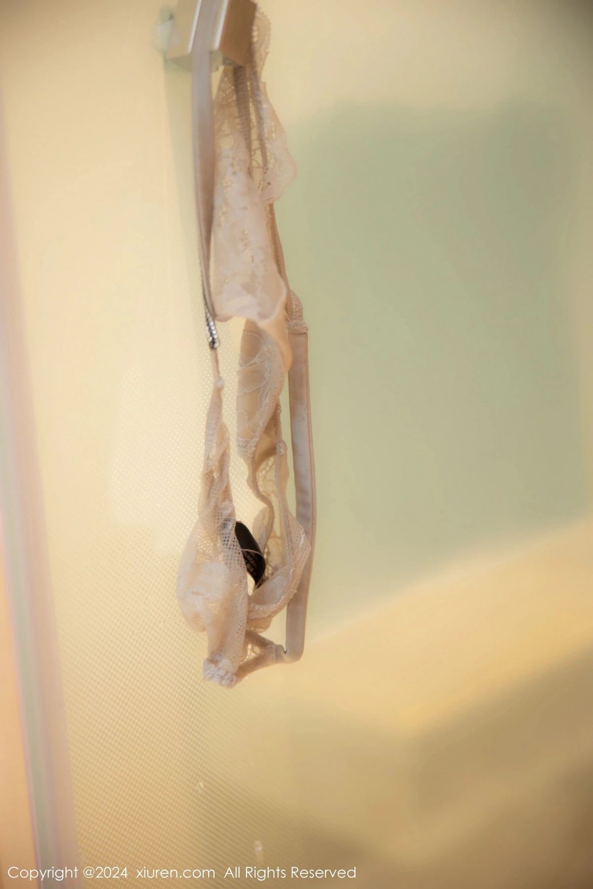 秀人集.com_[XiuRen秀人网]No.8016_模特杉菜性感灰色连衣短裙露黑色内衣配超薄黑丝秀美腿诱惑写真82P