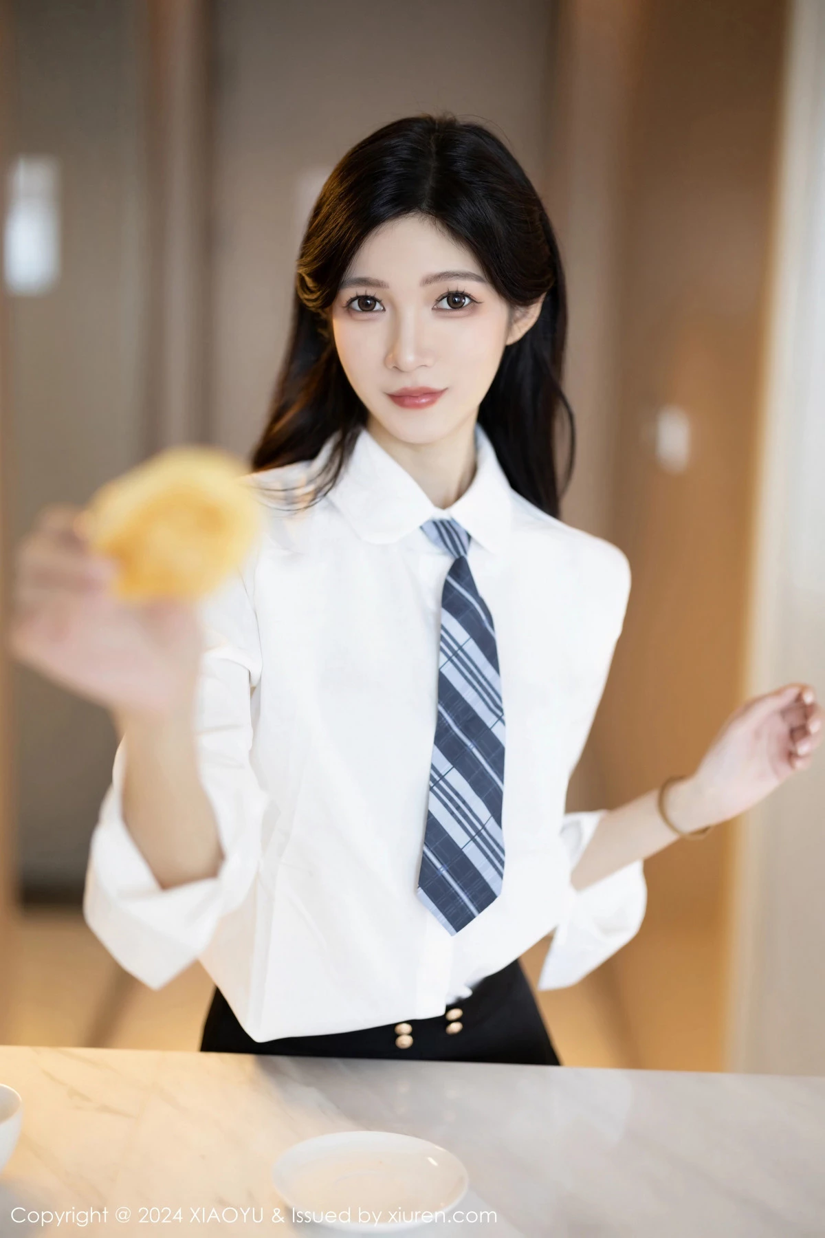 秀人集.com_[XiaoYu画语界]Vol.1204_模特程程程性感学妹制服露黑色内衣配白丝袜秀曼妙身姿诱惑写真83P