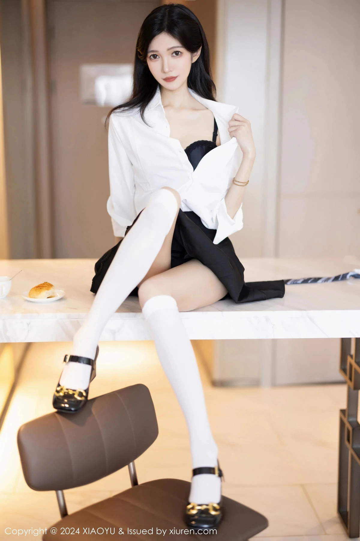 秀人集.com_[XiaoYu画语界]Vol.1204_模特程程程性感学妹制服露黑色内衣配白丝袜秀曼妙身姿诱惑写真83P