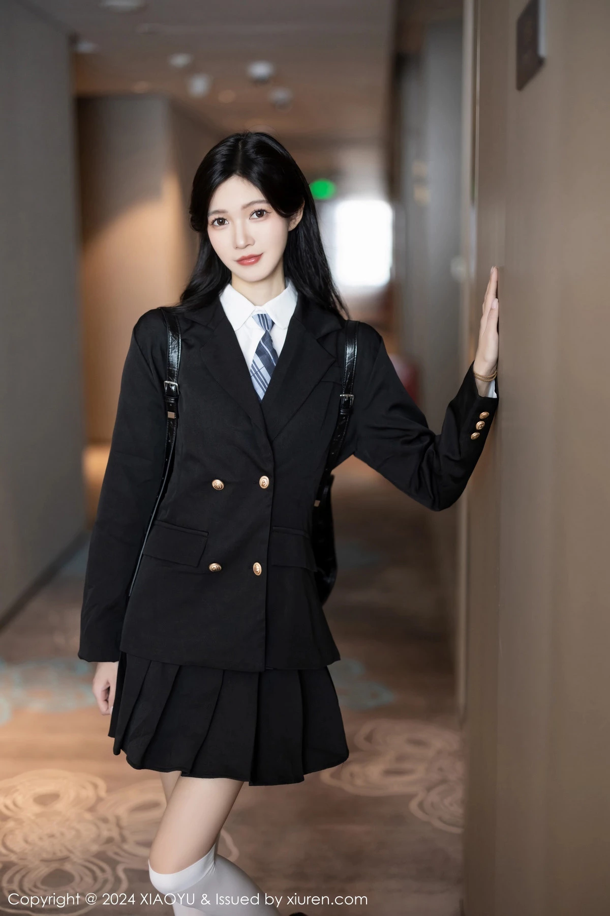 秀人集.com_[XiaoYu画语界]Vol.1204_模特程程程性感学妹制服露黑色内衣配白丝袜秀曼妙身姿诱惑写真83P