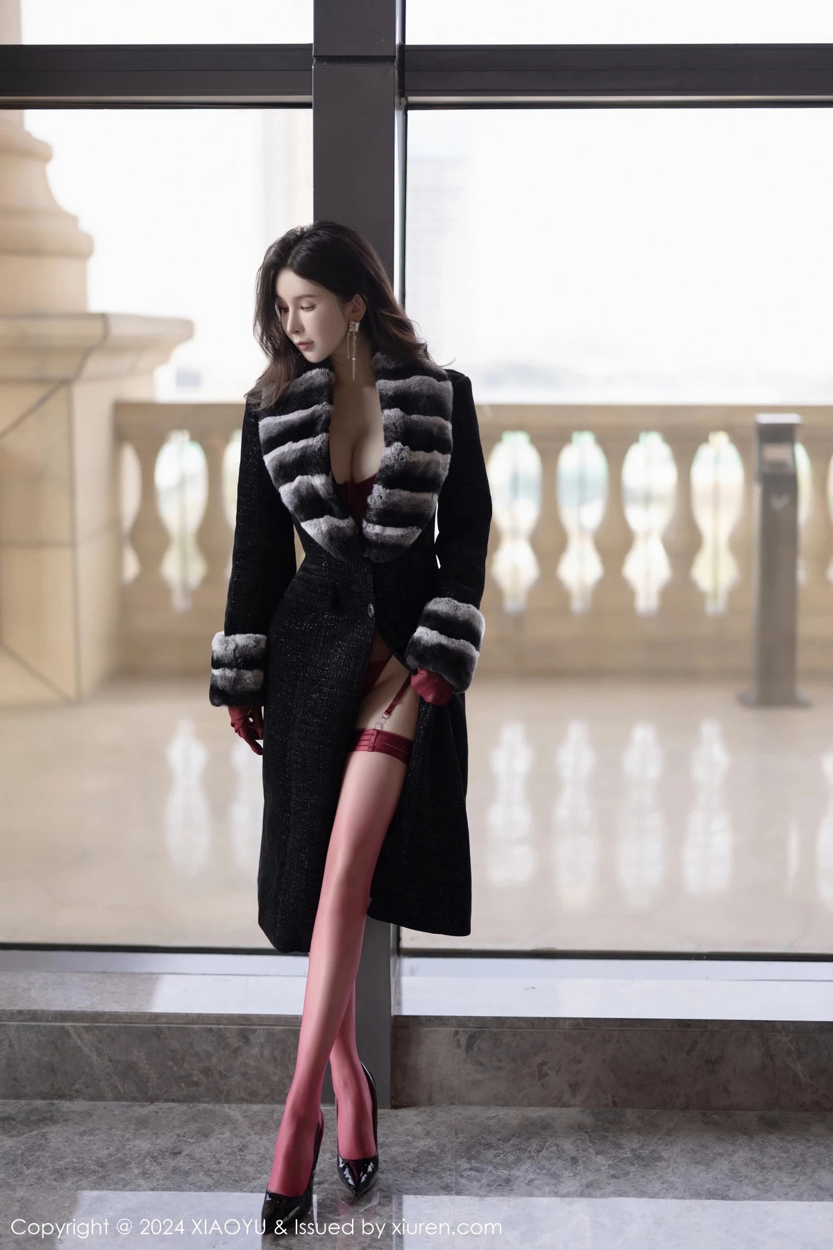 秀人集.com_[XiaoYu画语界]Vol.1210_模特李丽莎性感红色情趣服饰配红丝吊袜秀惹火身材完美诱惑写真81P