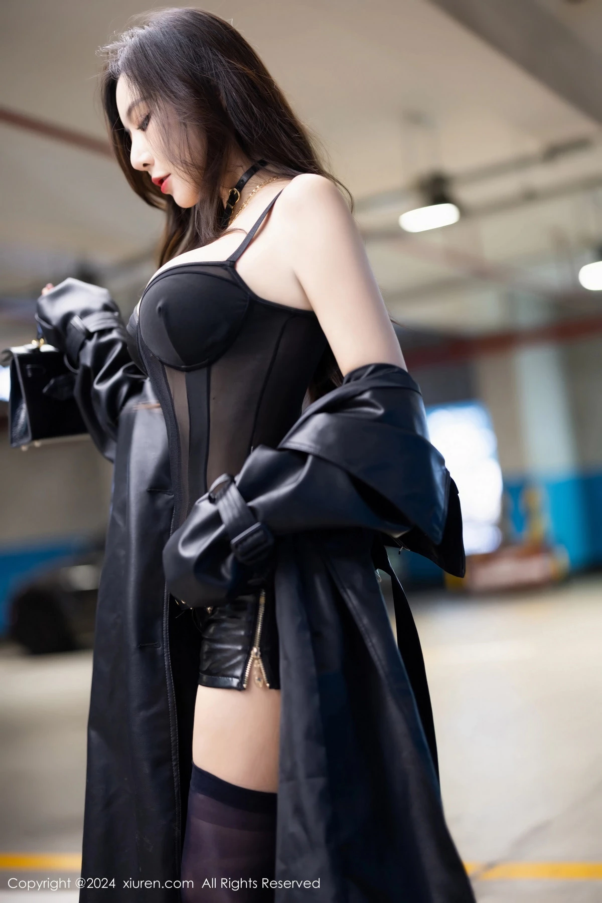 秀人集.com_[XiuRen秀人网]No.8158_女神王馨瑶yanni黑色轻透情趣服饰配黑丝袜秀完美身材诱惑写真84P