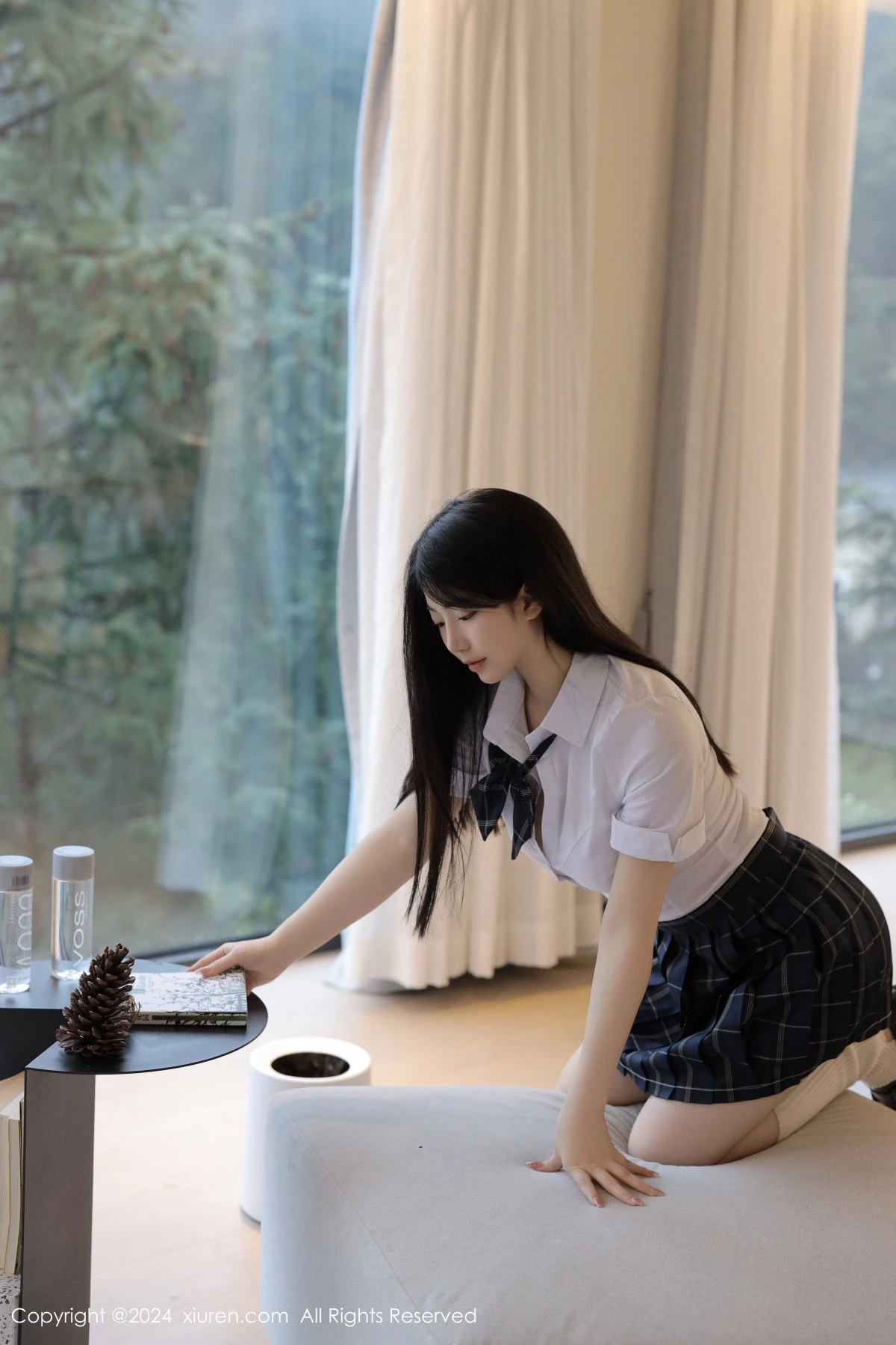 秀人集.com_[XiuRen秀人网]No.8173_模特陈小花性感白衬衫配黑色格子短裙秀曼妙身姿迷人诱惑写真83P