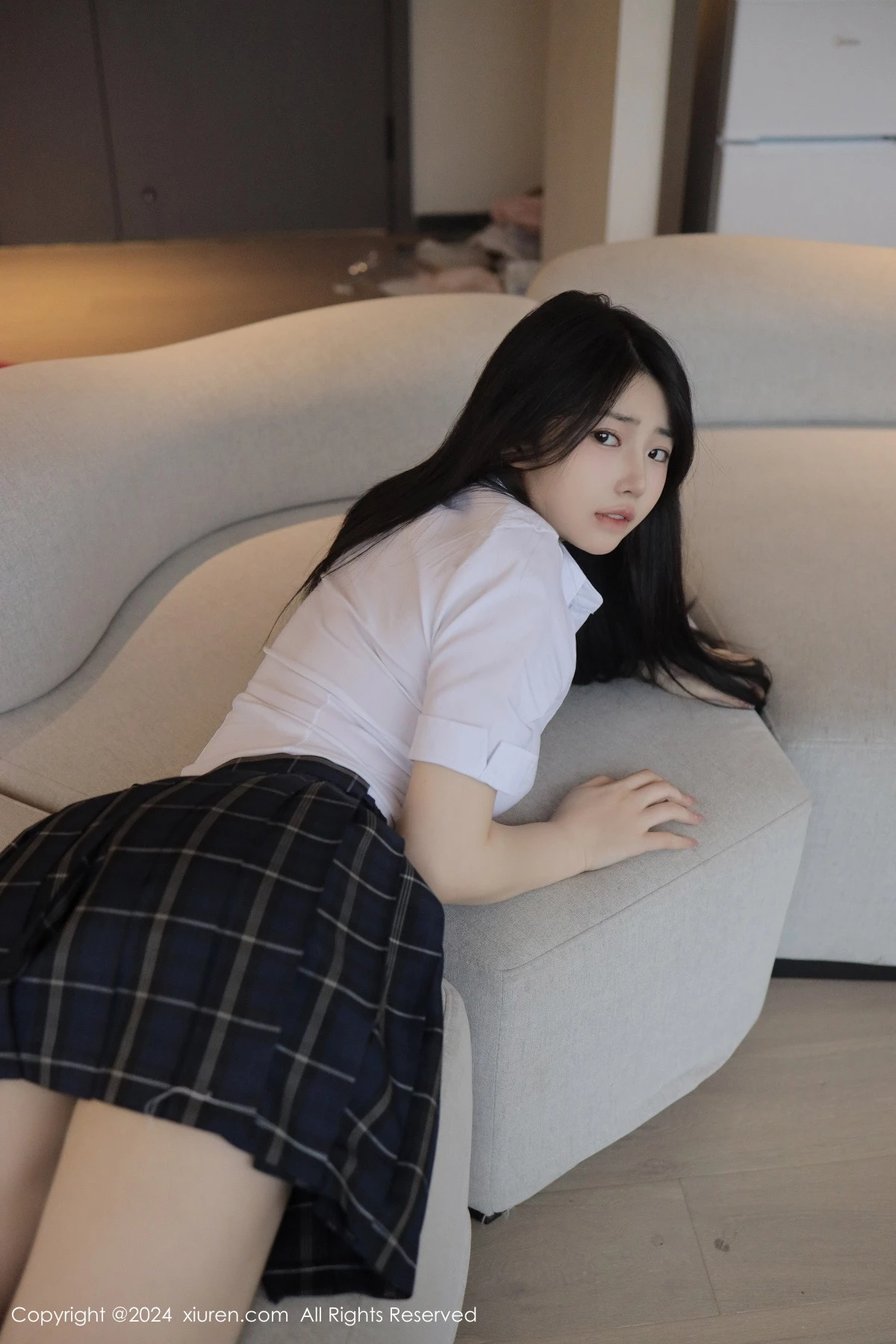 秀人集.com_[XiuRen秀人网]No.8173_模特陈小花性感白衬衫配黑色格子短裙秀曼妙身姿迷人诱惑写真83P