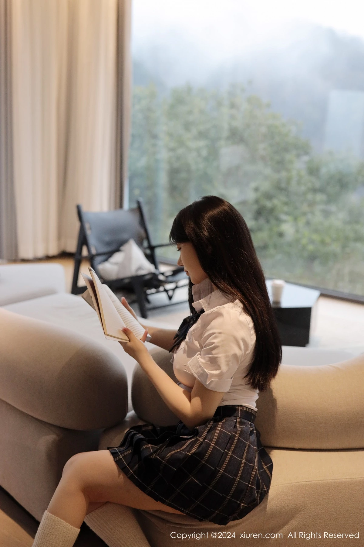 秀人集.com_[XiuRen秀人网]No.8173_模特陈小花性感白衬衫配黑色格子短裙秀曼妙身姿迷人诱惑写真83P