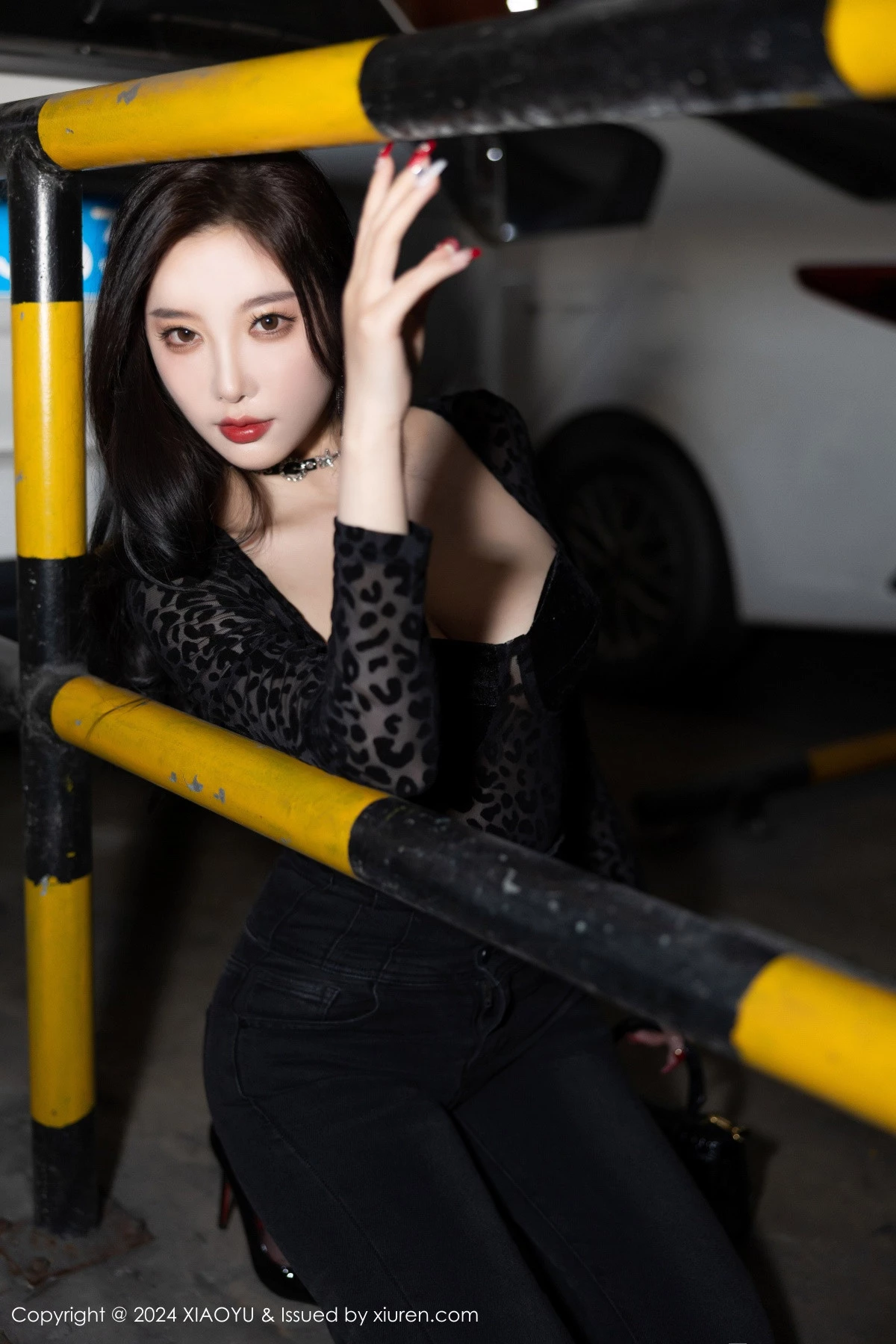 秀人集.com_[XiaoYu画语界]Vol.1216_女神杨晨晨Yome黑色豹纹配牛仔裤露性感黑色内衣完美诱惑写真88P