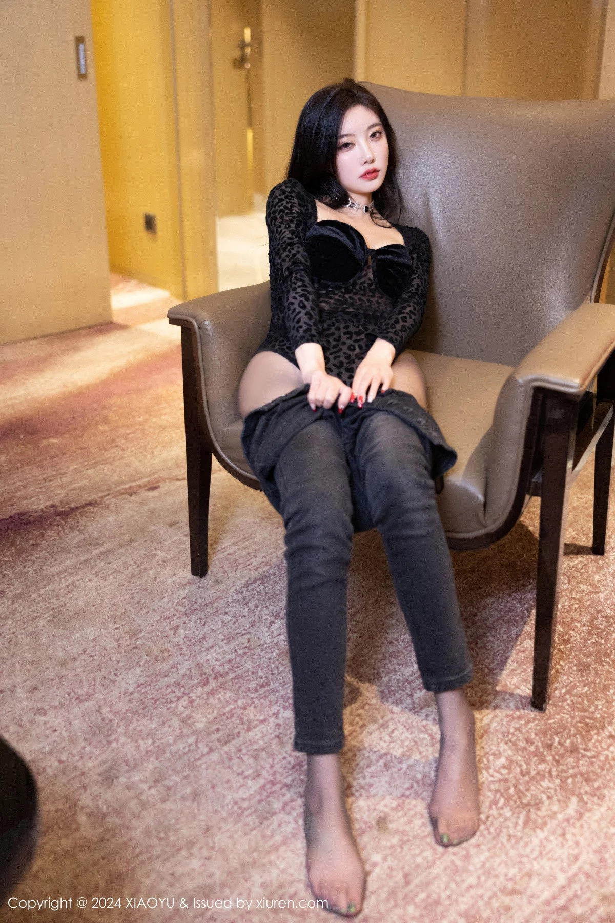 秀人集.com_[XiaoYu画语界]Vol.1216_女神杨晨晨Yome黑色豹纹配牛仔裤露性感黑色内衣完美诱惑写真88P