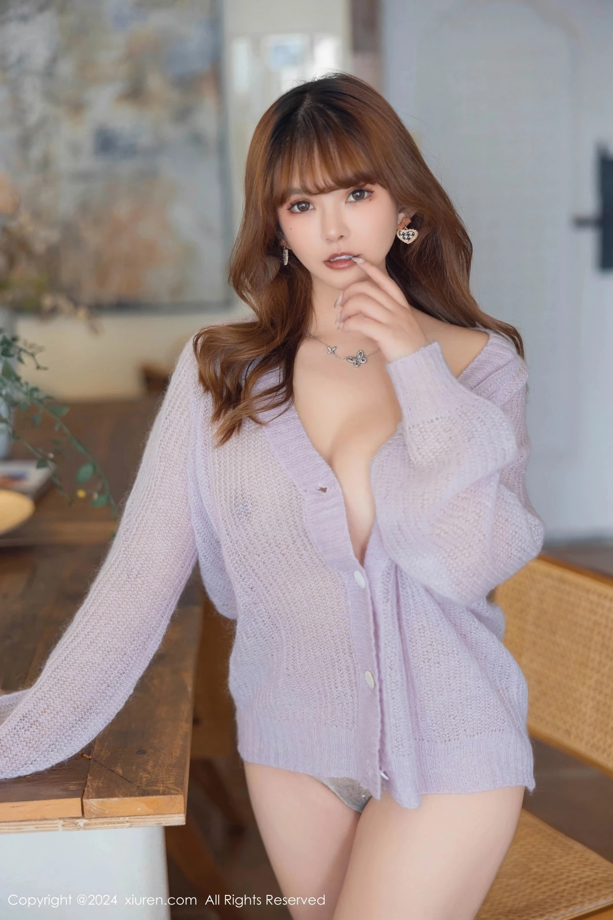 秀人集.com_[XiuRen秀人网]No.8228_模特张思允Nice性感灰色轻透上衣配无内肉丝秀惹火身材诱惑写真85P