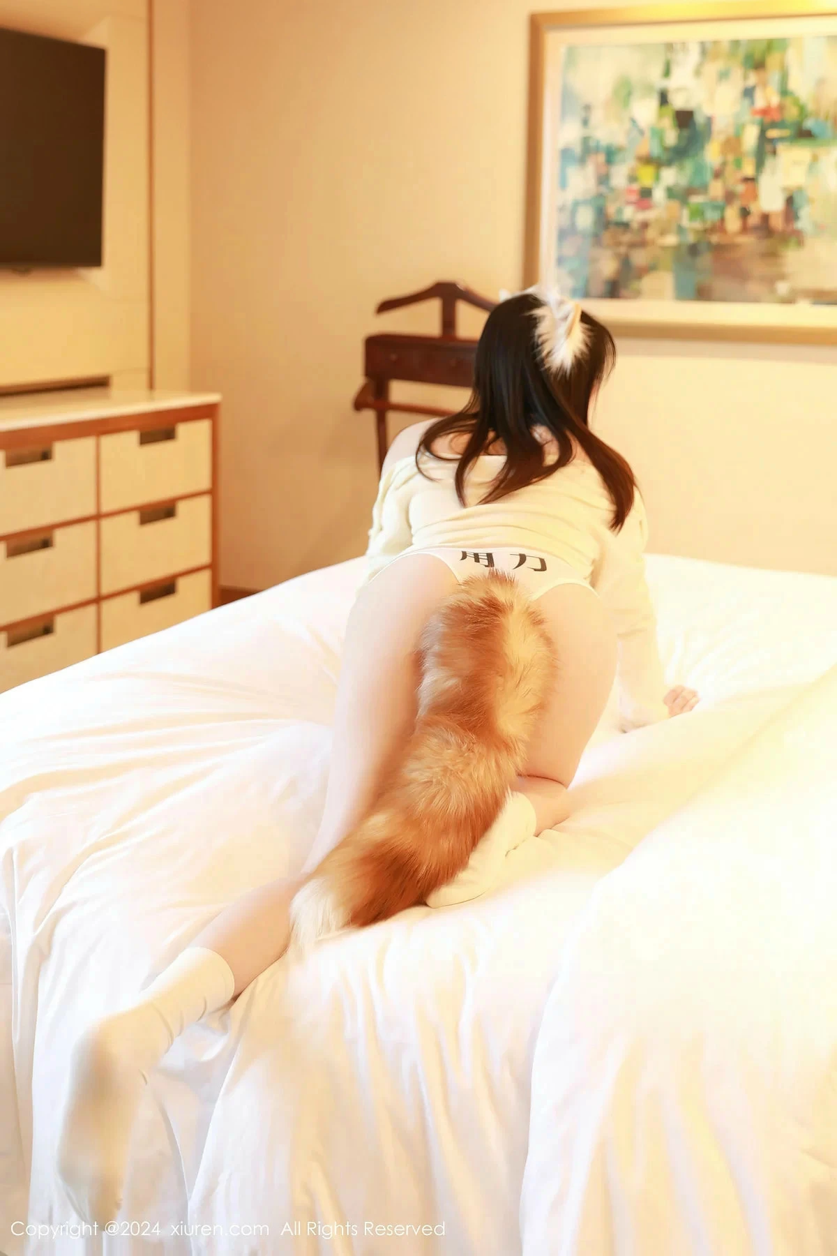 秀人集.com_[XiuRen秀人网]No.8243_模特豆瓣酱澳门旅拍性感狐狸装扮淡黄色服饰秀惹火身材诱惑写真88P