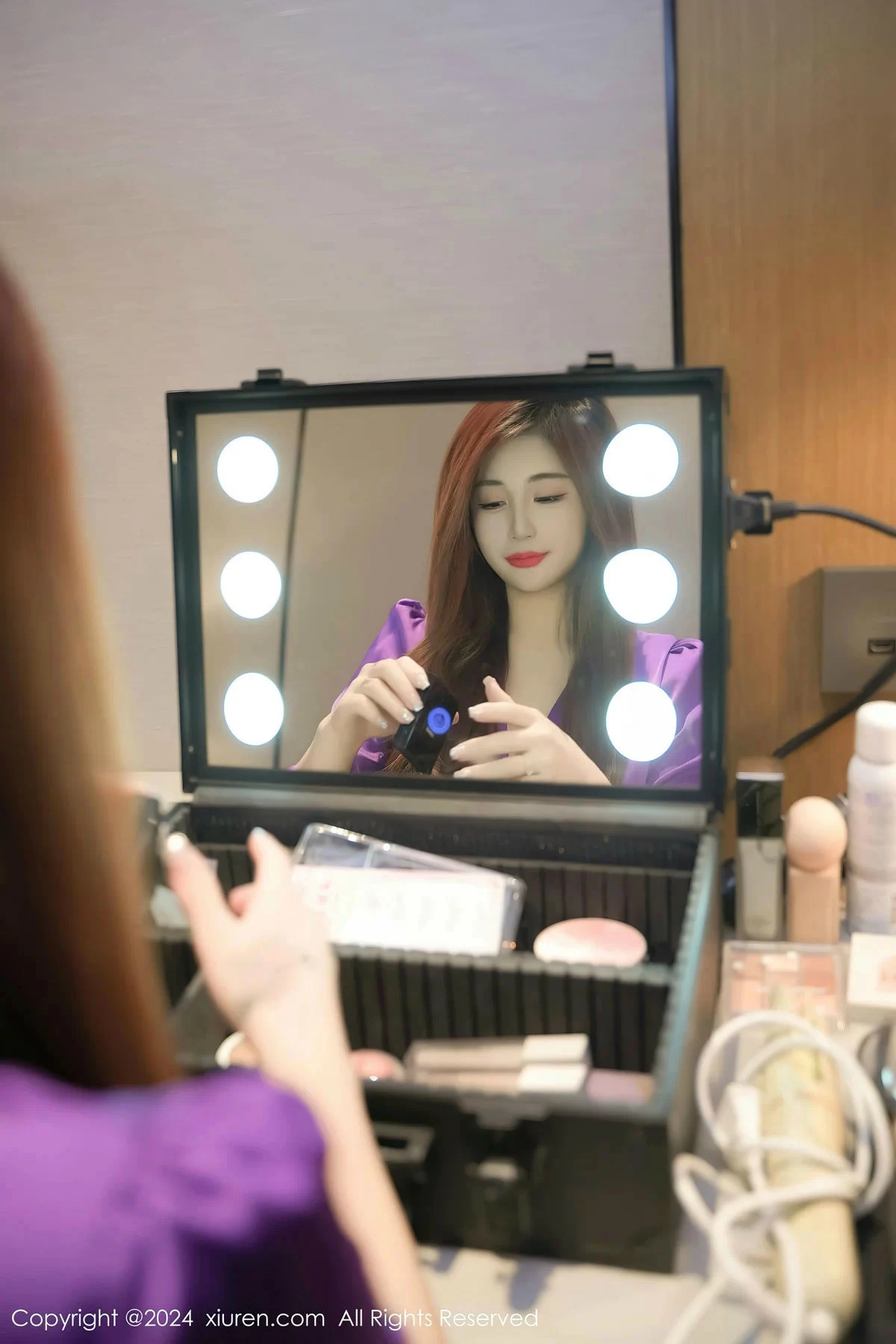 秀人集.com_[XiuRen秀人网]No.8237_模特美七Mia性感紫色上衣配黑短裙露蕾丝内衣秀丰满身材诱惑写真81P