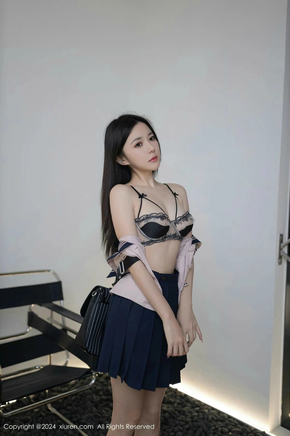 秀人集.com_[XiuRen秀人网]No.8244_模特鱼子酱Fish性感JK制服配情趣内衣秀曼妙身姿迷人诱惑写真80P