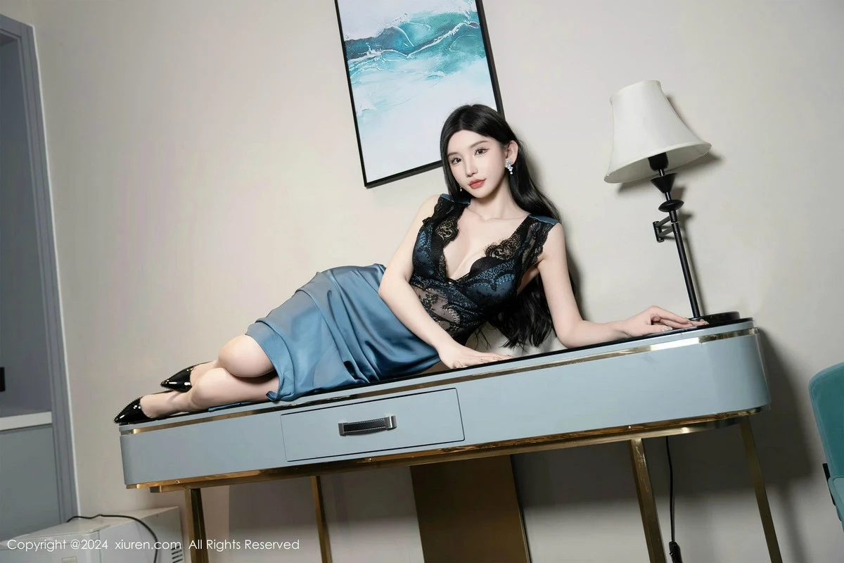 秀人集.com_[XiuRen秀人网]No.8242_女神周于希Sally性感蕾丝长裙+黑色薄纱连体衣秀完美身材诱惑写真115P