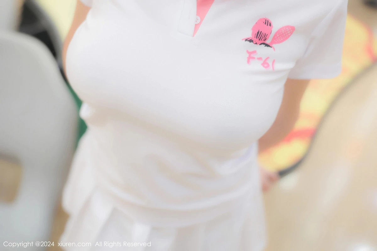 秀人集.com_[XiuRen秀人网]No.8118_模特小薯条nienie球馆场景性感运动短裙套装秀丰腴身材诱惑写真80P