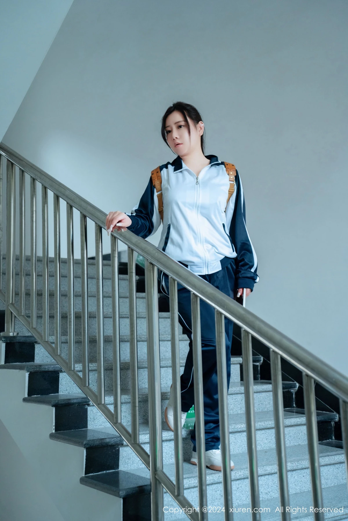 秀人集.com_[XiuRen秀人网]No.8122_模特王婉悠Queen教师场景性感学生制服秀丰腴身材惹火诱惑写真80P