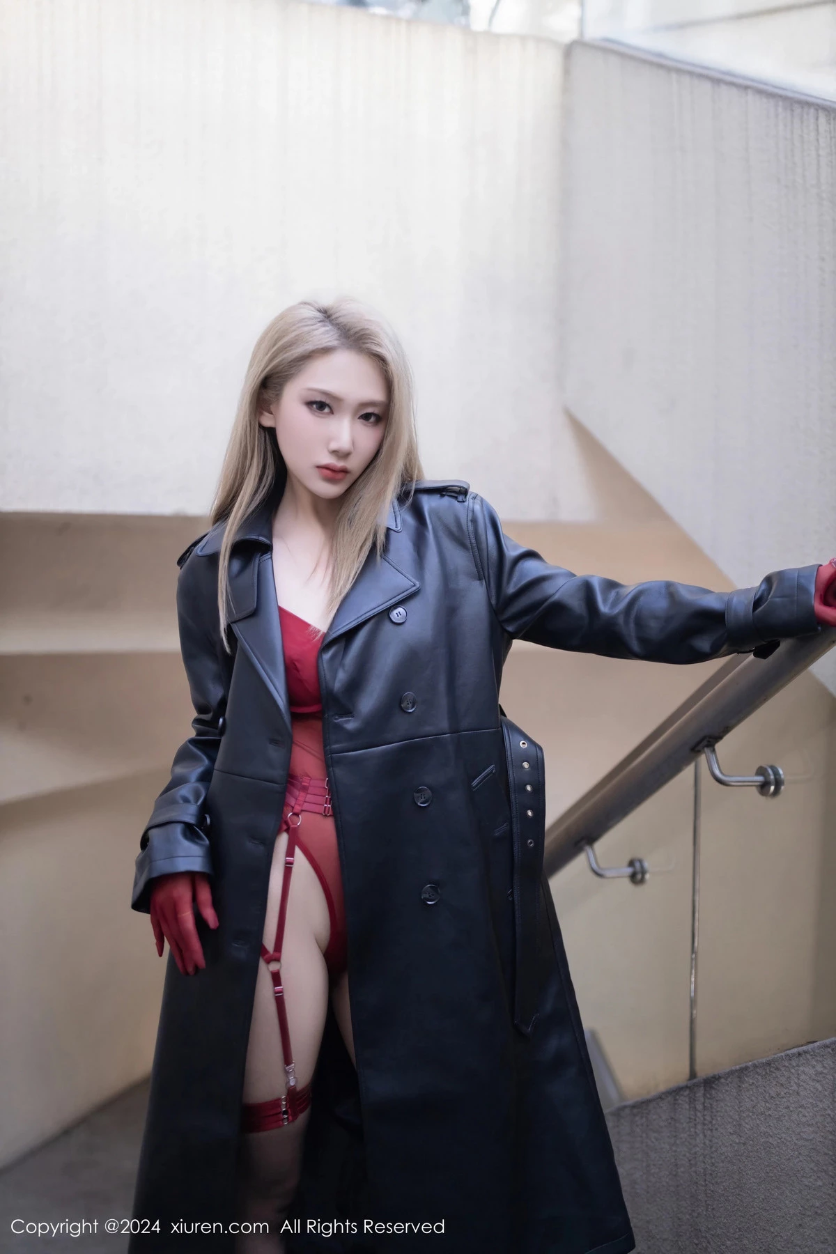 秀人集.com_[XiuRen秀人网]No.8124_模特沈青黛性感黑皮衣露红色情趣内衣配黑丝吊袜极致魅惑写真79P