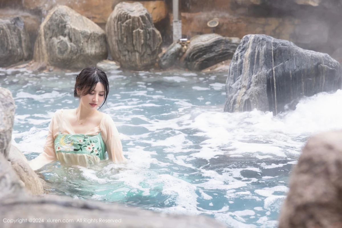 秀人集.com_[XiuRen秀人网]No.8128_模特诗诗kiki浴室场景性感古装情趣服饰秀丰腴有致身材诱惑写真82P