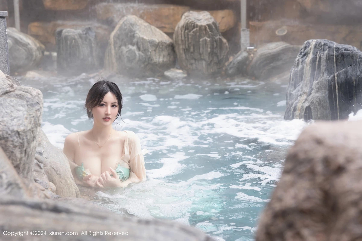 秀人集.com_[XiuRen秀人网]No.8128_模特诗诗kiki浴室场景性感古装情趣服饰秀丰腴有致身材诱惑写真82P