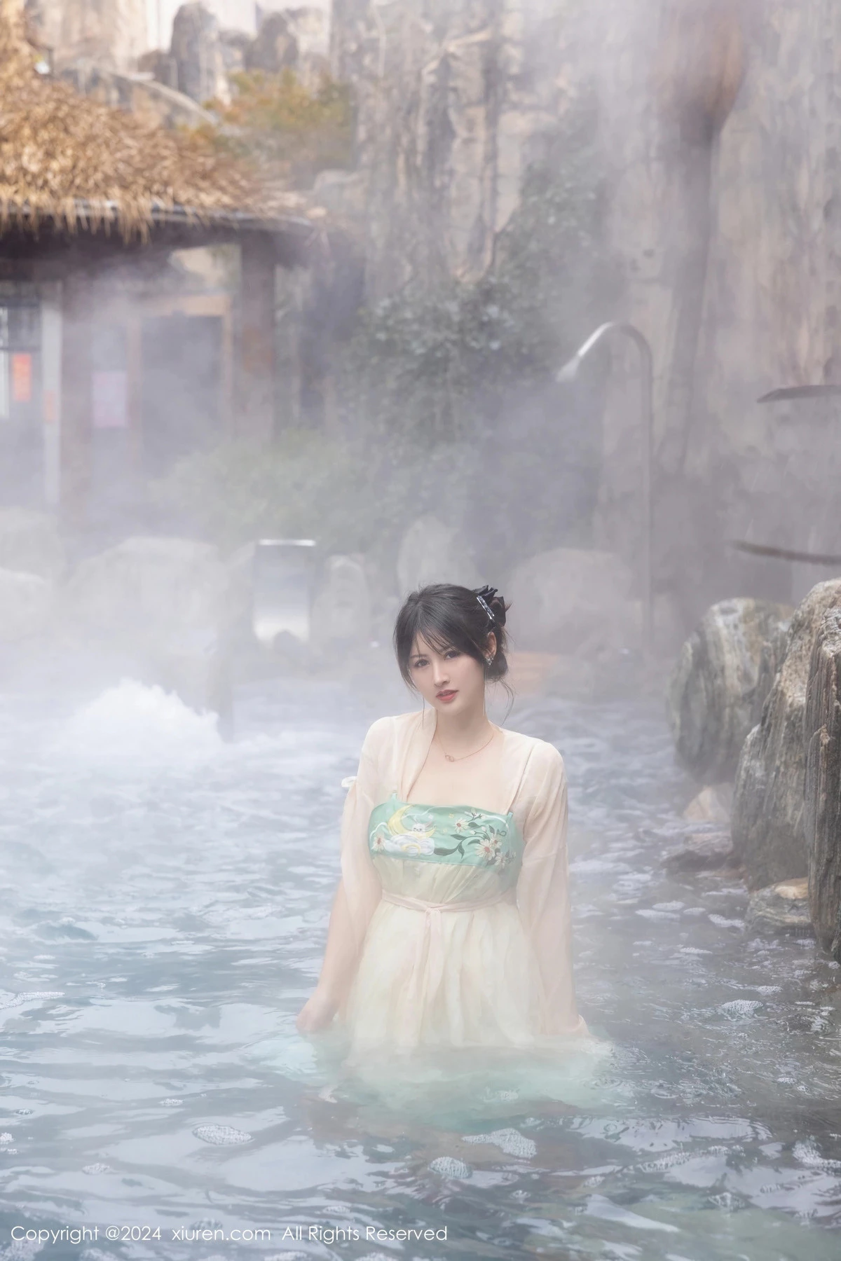 秀人集.com_[XiuRen秀人网]No.8128_模特诗诗kiki浴室场景性感古装情趣服饰秀丰腴有致身材诱惑写真82P