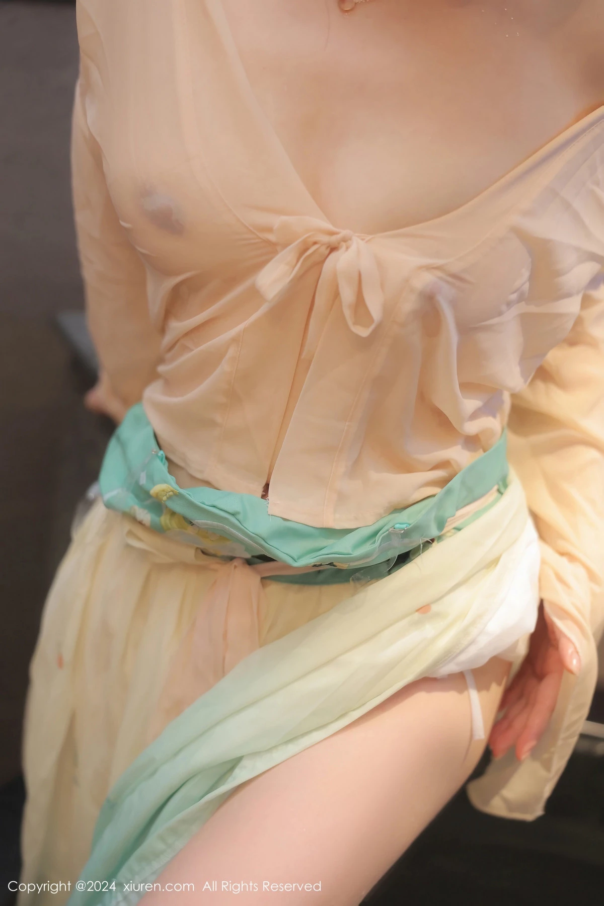 秀人集.com_[XiuRen秀人网]No.8128_模特诗诗kiki浴室场景性感古装情趣服饰秀丰腴有致身材诱惑写真82P