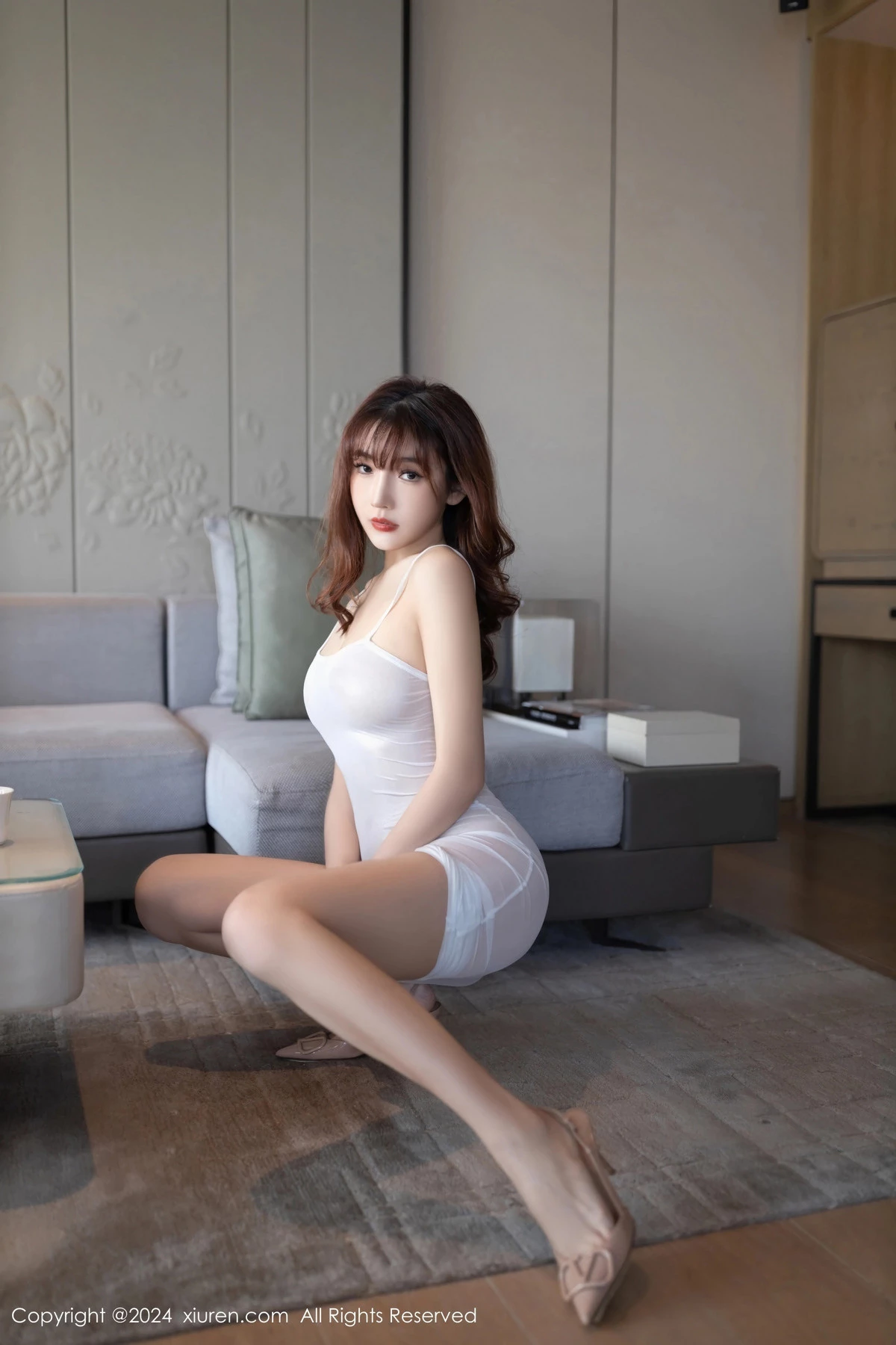 秀人集.com_[XiuRen秀人网]No.8131_模特陆萱萱性感白色轻透吊带长裙真空秀惹火身材极致诱惑写真80P