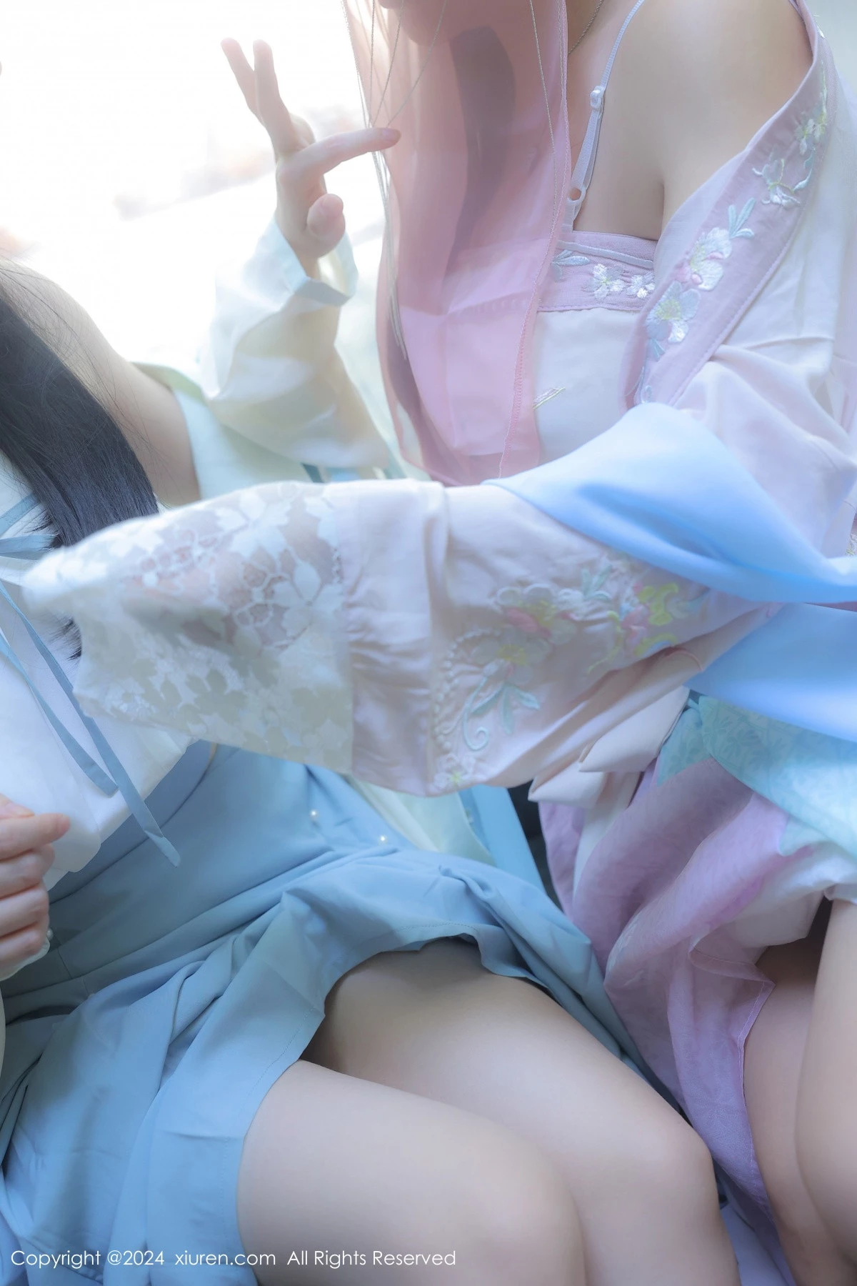 秀人集.com_[XiuRen秀人网]No.8137_模特合集女神豆瓣酱性感姐妹花私房情趣古典服饰完美诱惑写真84P