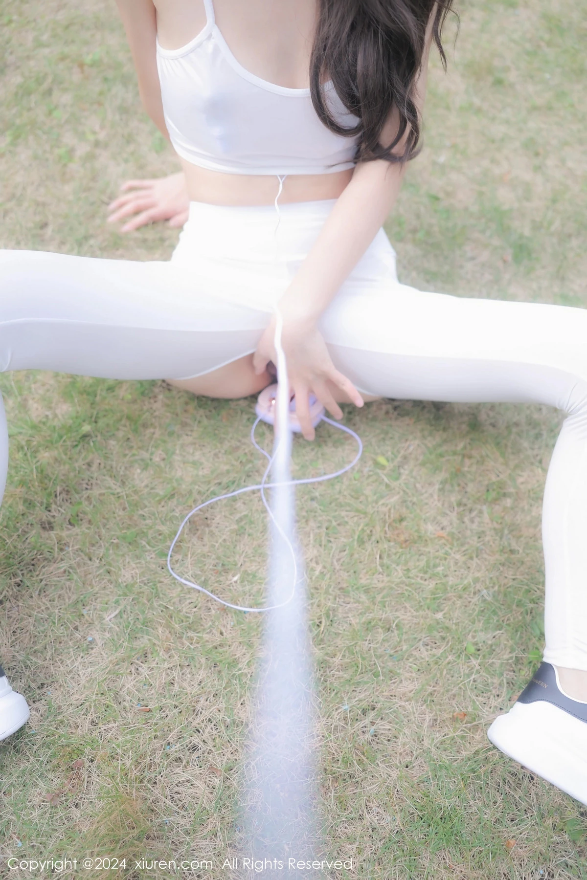 秀人集.com_[XiuRen秀人网]No.8132_模特桃妖夭户外白色内衣配性感白色露臀裤秀曼妙身姿诱惑写真78P