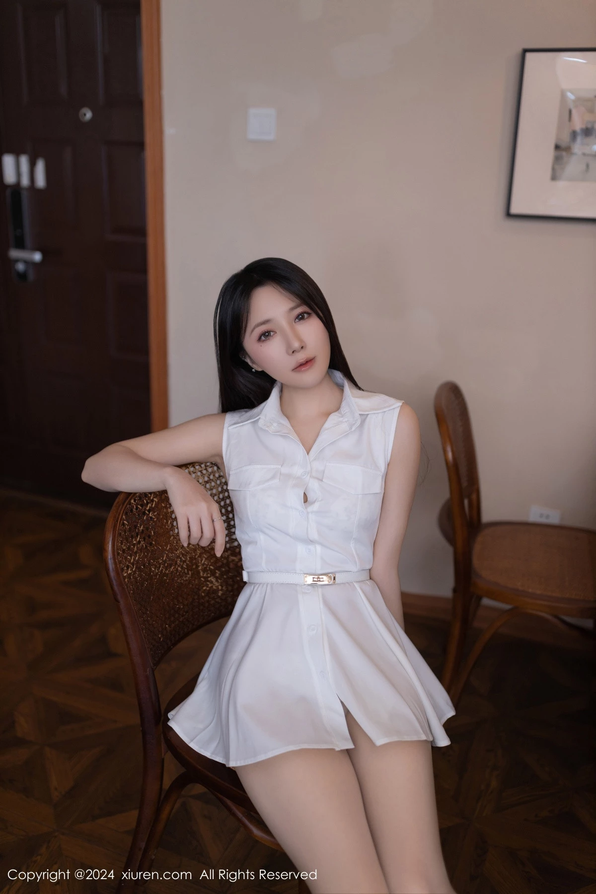 秀人集.com_[XiuRen秀人网]No.8315_模特鱼子酱Fish性感白色连衣短裙露白色内衣秀曼妙身姿迷人写真80P