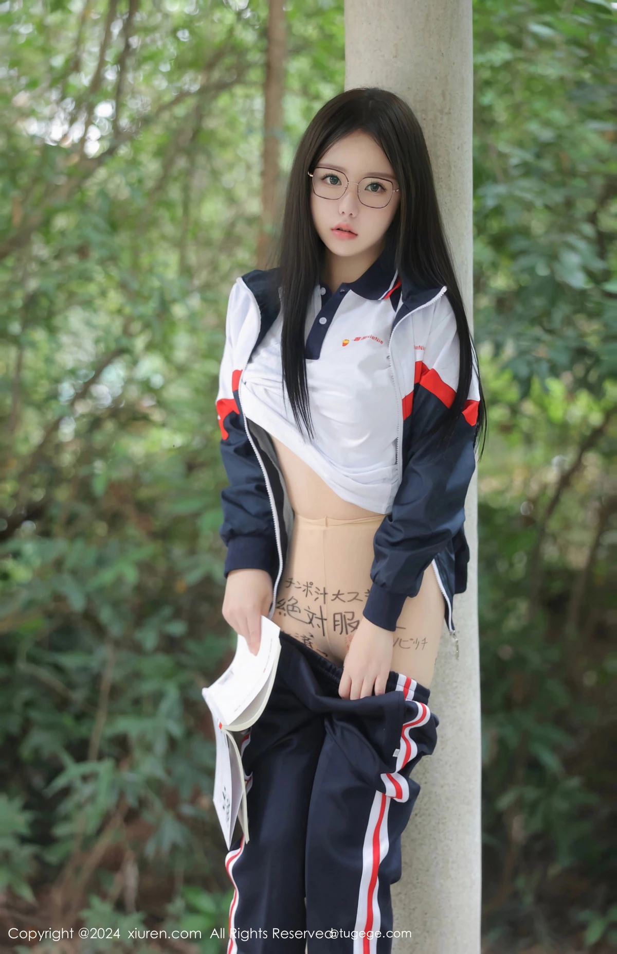 秀人集.com_[XiuRen秀人网]No.8335_模特小薯条nienie户外性感学生运动装露超薄肉丝撩人诱惑写真88P