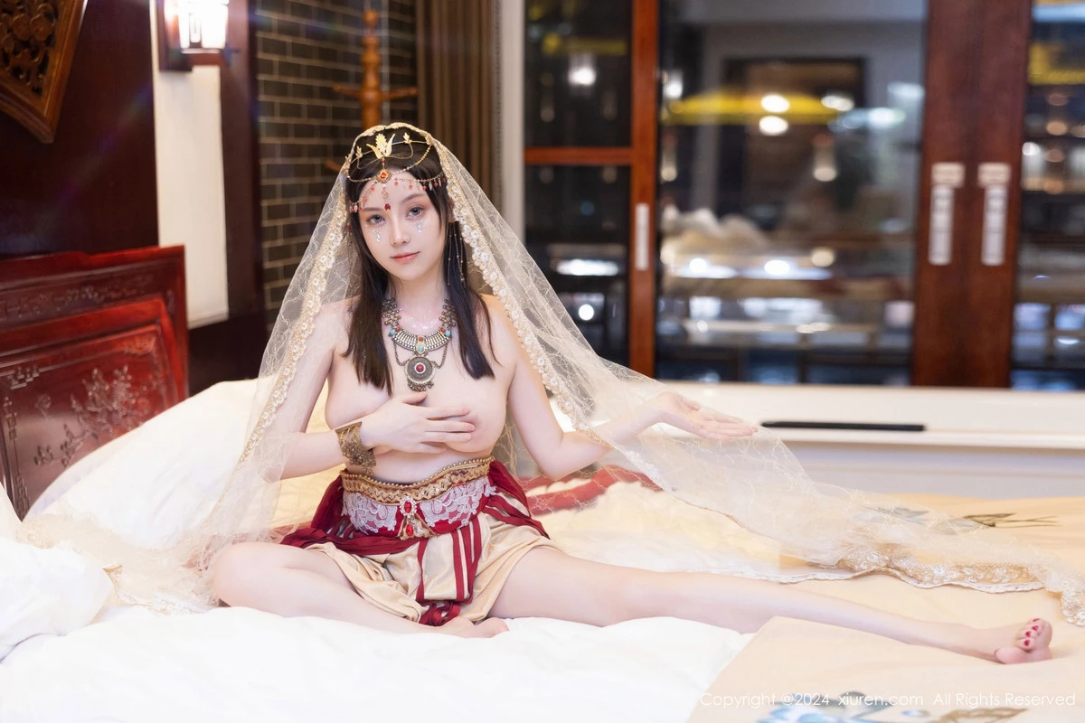 秀人集.com_[XiuRen秀人网]No.8349_模特豆瓣酱性感红色薄纱西域服饰半脱秀丰腴身材撩人诱惑写真82P