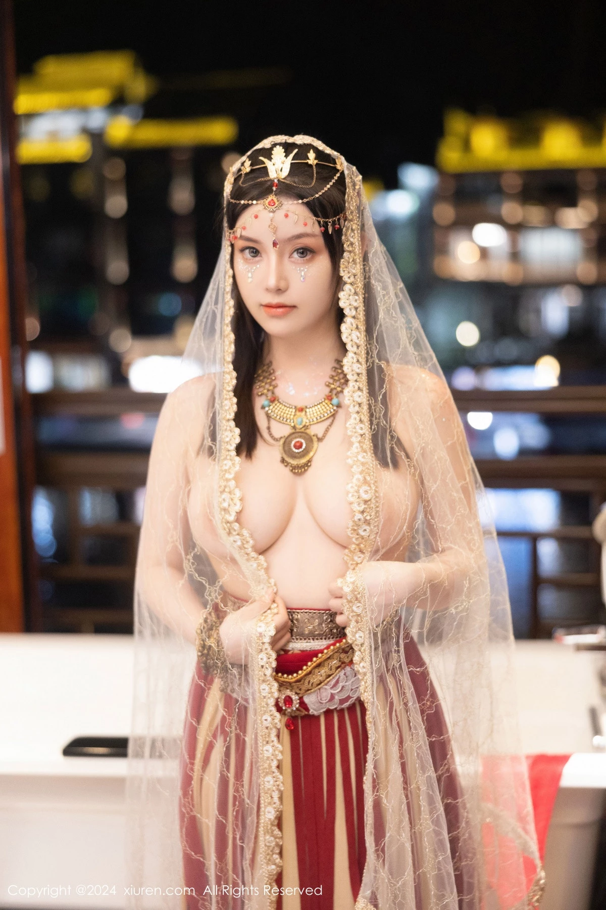 秀人集.com_[XiuRen秀人网]No.8349_模特豆瓣酱性感红色薄纱西域服饰半脱秀丰腴身材撩人诱惑写真82P