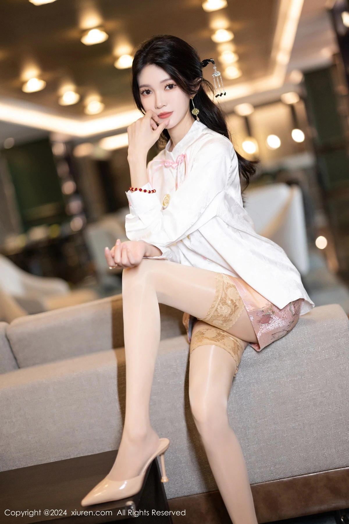 秀人集.com_[XiuRen秀人网]No.8347_模特程程程私房性感紫色内衣配诱人丝袜秀曼妙身姿迷人诱惑写真85P