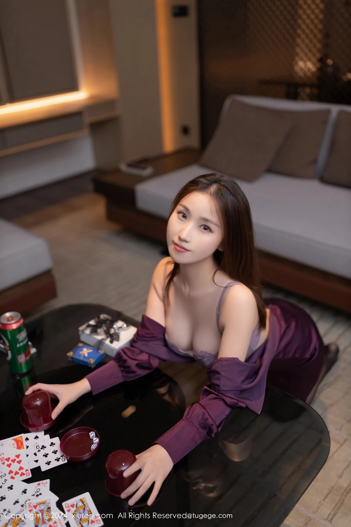 秀人集.com_[XiuRen秀人网]No.8264_模特杏子Yada性感紫色服饰露紫灰蕾丝内衣秀曼妙身姿诱惑写真87P