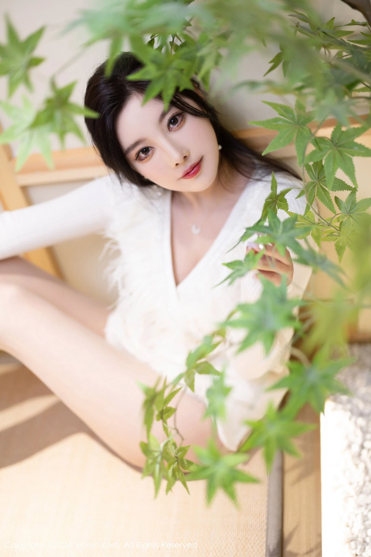 秀人集.com_[XiuRen秀人网]No.8363_女神杨晨晨Yome白色连衣长裙+白色情趣薄纱秀丰腴身材诱惑写真82P