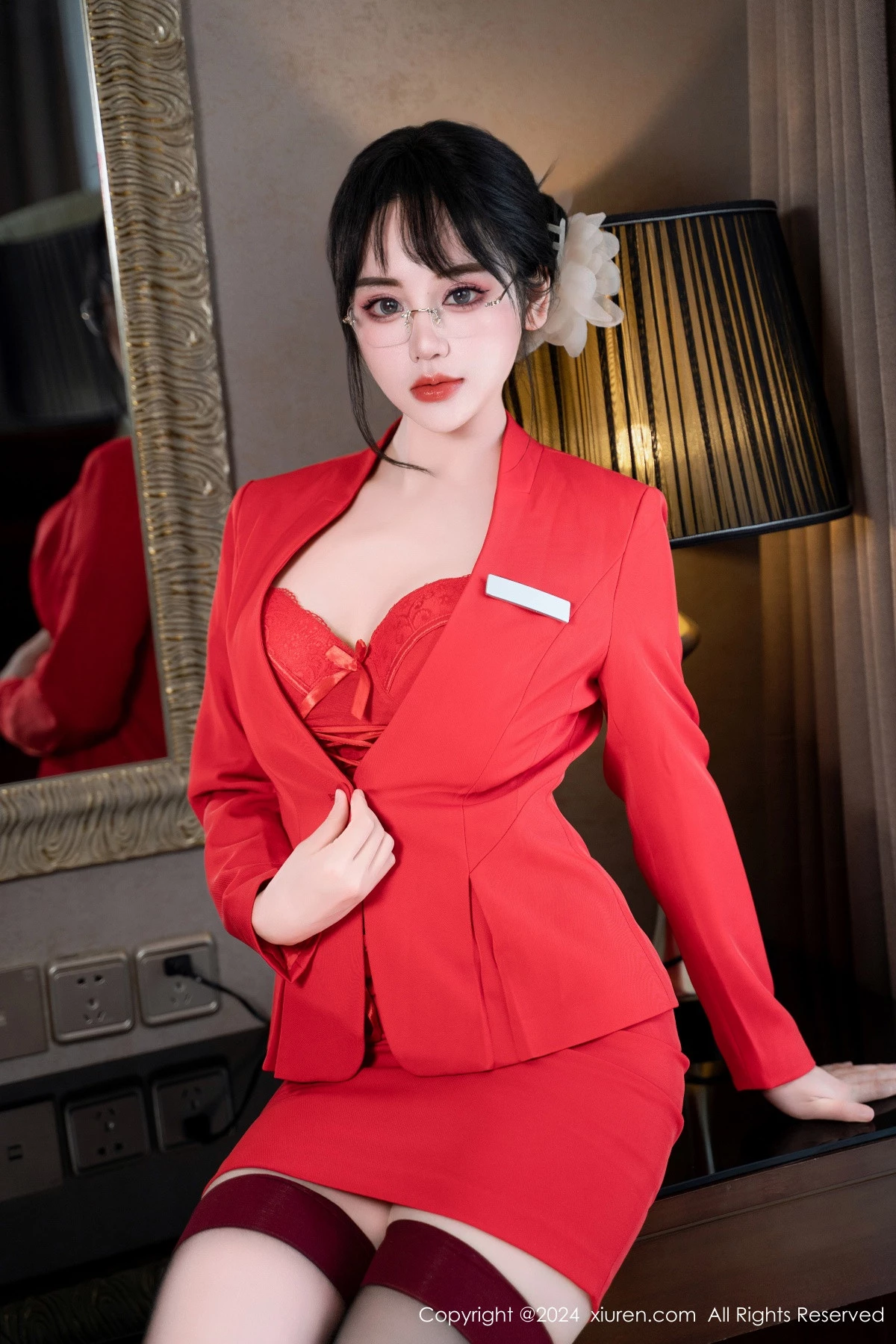 秀人集.com_[XiuRen秀人网]No.8360_模特汐汐爱吃草莓性感红色情趣内衣配黑丝袜秀惹火身材诱惑写真60P