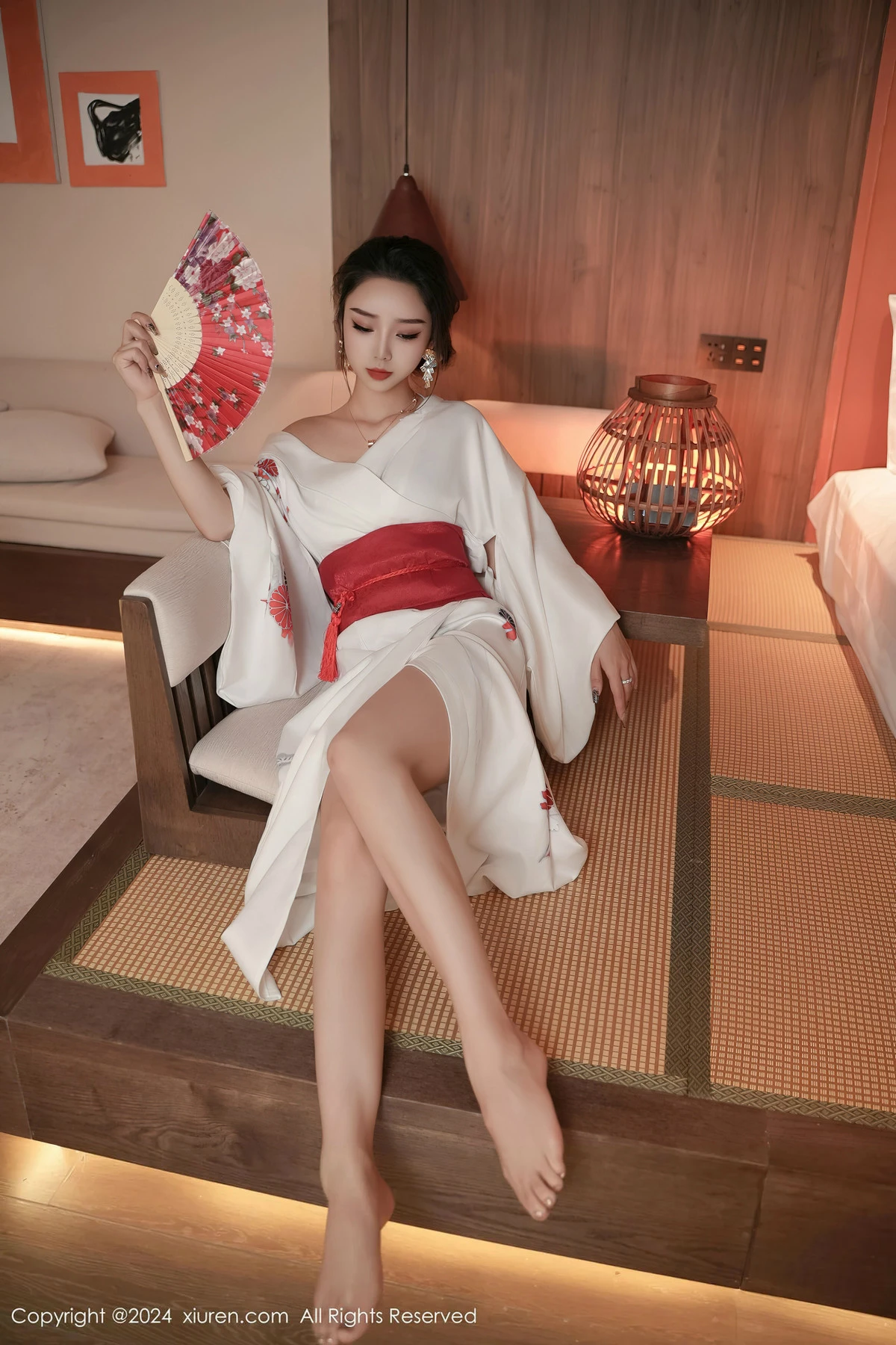 秀人集.com_[XiuRen秀人网]No.8367_模特苏曼兮宾馆场景性感白色日系和服半撩秀翘臀美腿诱惑写真85P