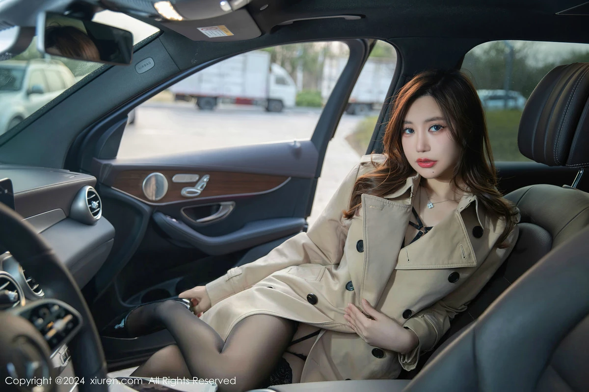 秀人集.com_[XiuRen秀人网]No.8371_女神绮里嘉ula车内场景性感黑色蕾丝内衣配黑丝吊袜撩人诱惑写真77P