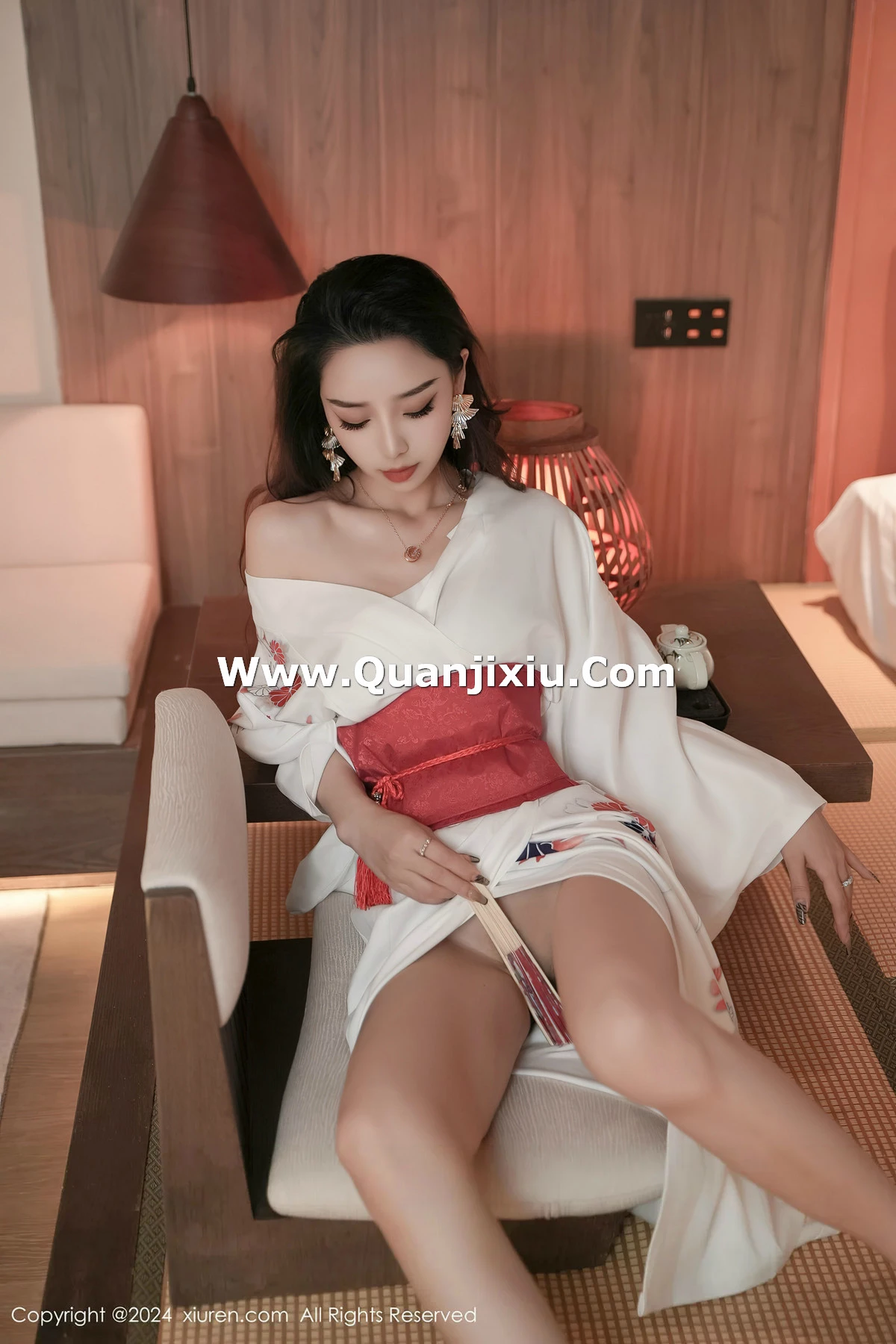 秀人集.com_[XiuRen秀人网]No.8367_模特苏曼兮宾馆场景性感白色日系和服半撩秀翘臀美腿诱惑写真85P